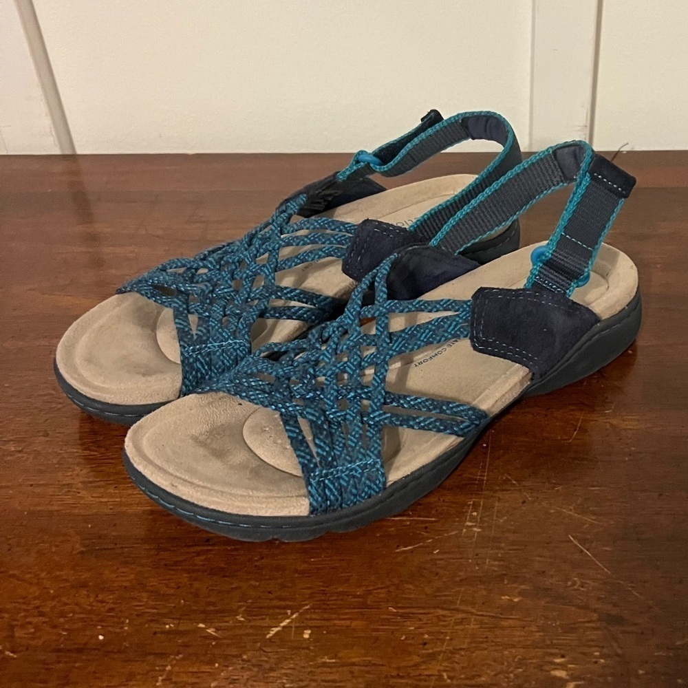 Clarks Collection Amanda Ease Women's Size 6.5 Blue Slingback Comfort Sandals
